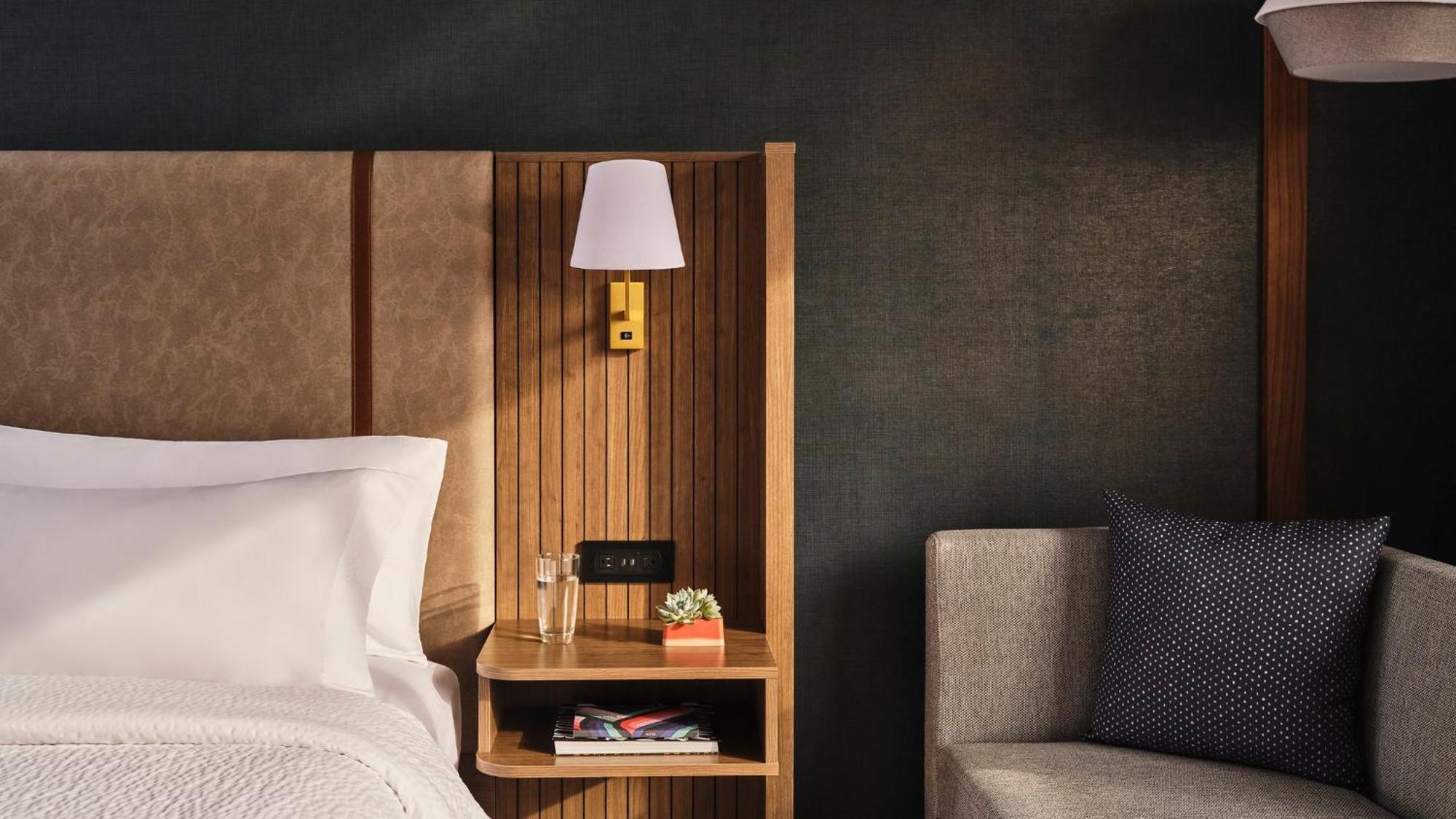 Holiday & Columbia Northeast By Ihg Hotel
